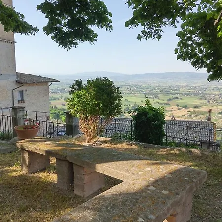 Residenza Messer Pajola אסיסי