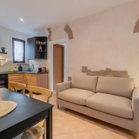 Residenza Messer Pajola 아파트